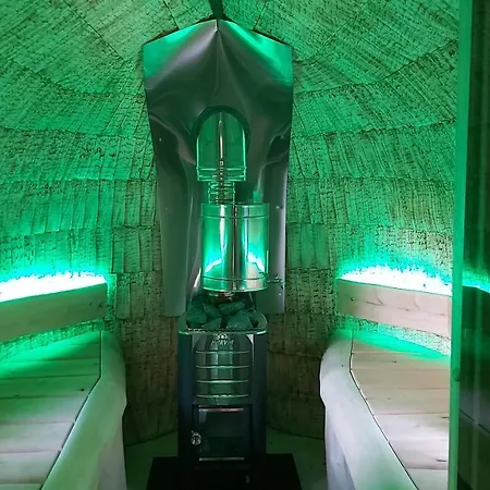 Dom wakacyjny Hundi Main House HIIUMAA