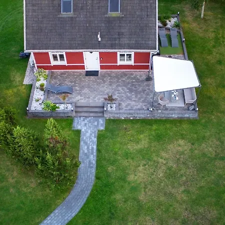 Holiday home Hundi Main House With Shared Heated Pool *