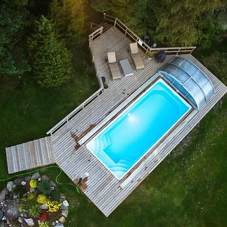 Hundi Main House With Shared Heated Pool Holiday home *