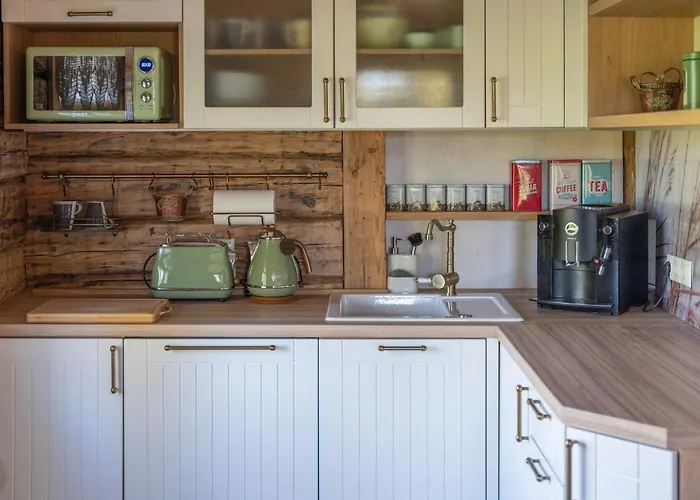 Dom wakacyjny Hundi Main House HIIUMAA