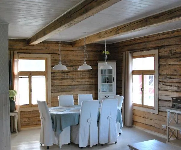 Dom wakacyjny Hundi Main House *